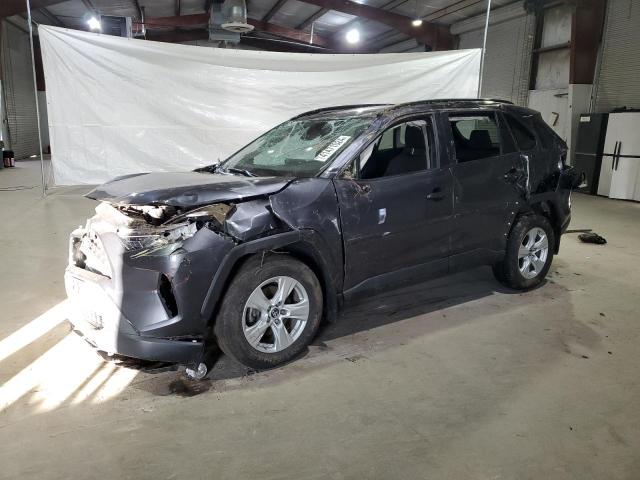 Lot #2503152692 2019 TOYOTA RAV4 XLE salvage car