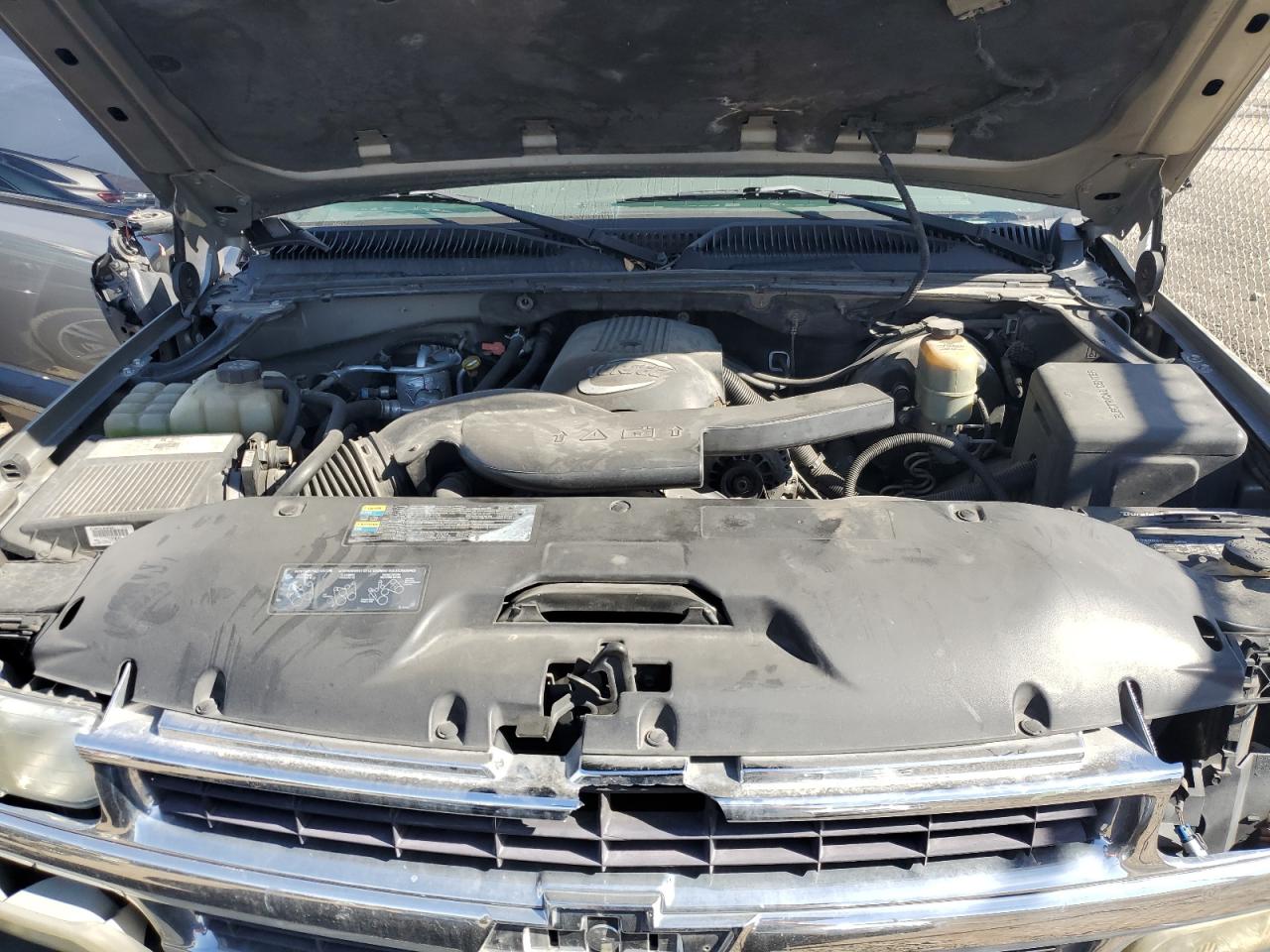 1GNEC13T82J216093 2002 Chevrolet Tahoe C1500