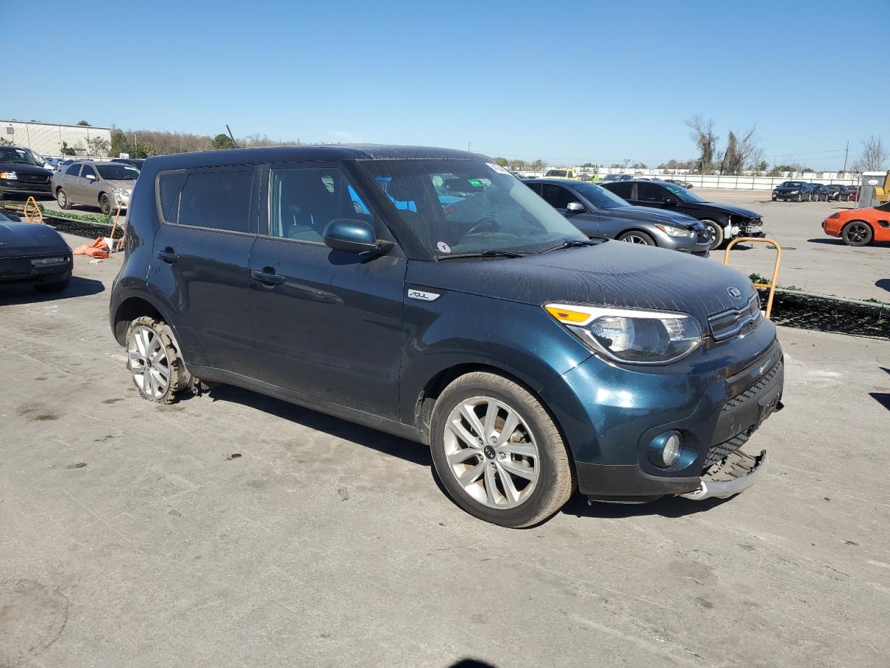 KNDJP3A55H7504428 2017 Kia Soul +