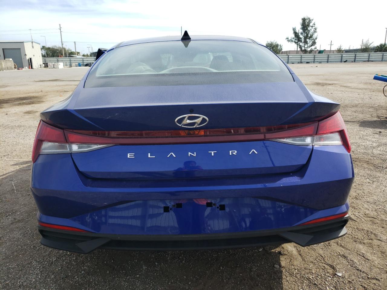 2023 Hyundai Elantra Sel vin: KMHLM4AG7PU563176