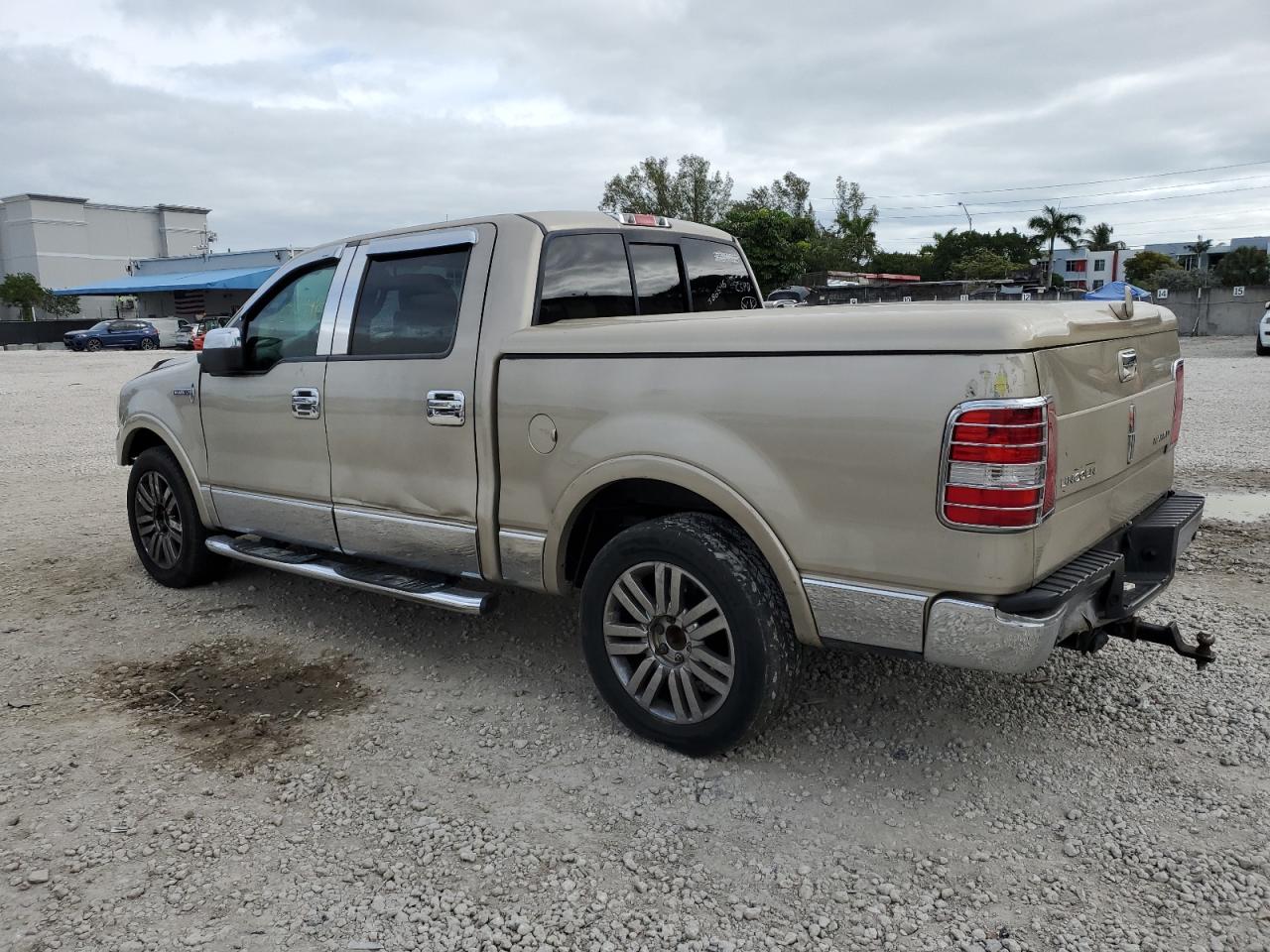 5LTPW16588FJ06546 2008 Lincoln Mark Lt