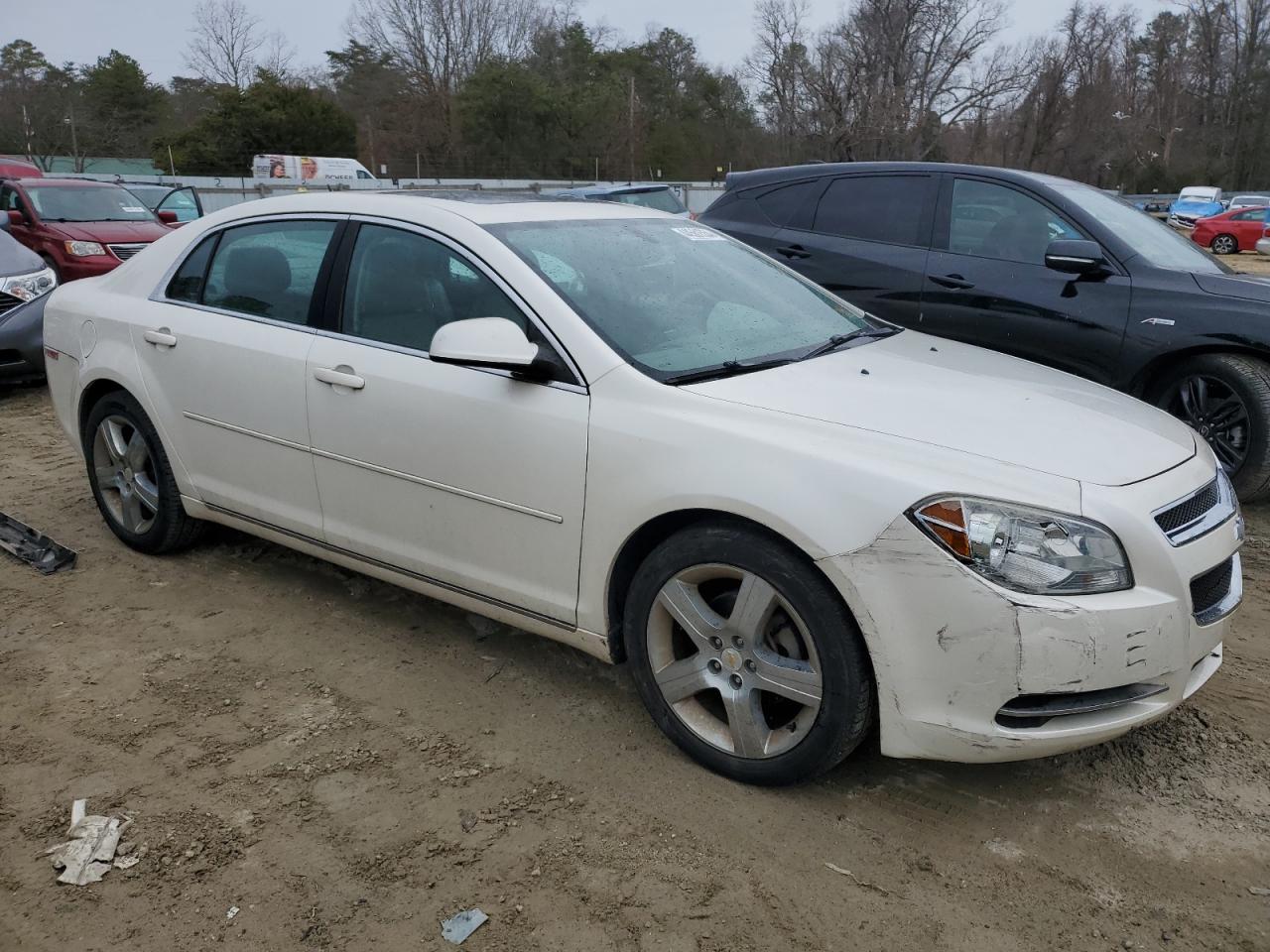 1G1ZD5E7XBF201024 2011 Chevrolet Malibu 2Lt