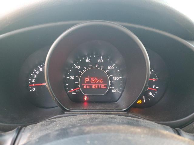 2016 KIA SOUL + KNDJP3A5XG7395866