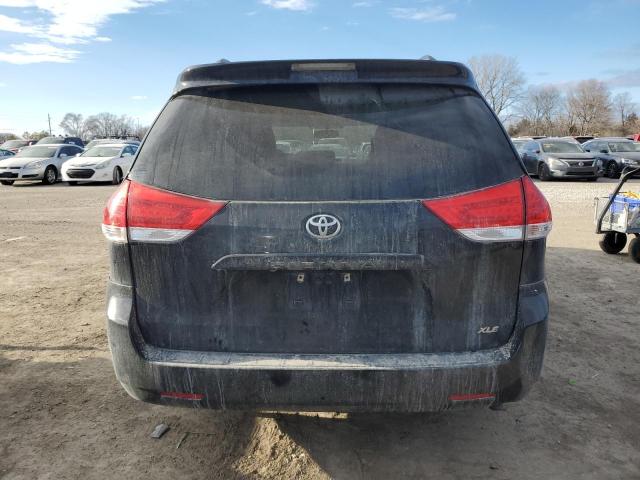 2012 Toyota Sienna - Image 6