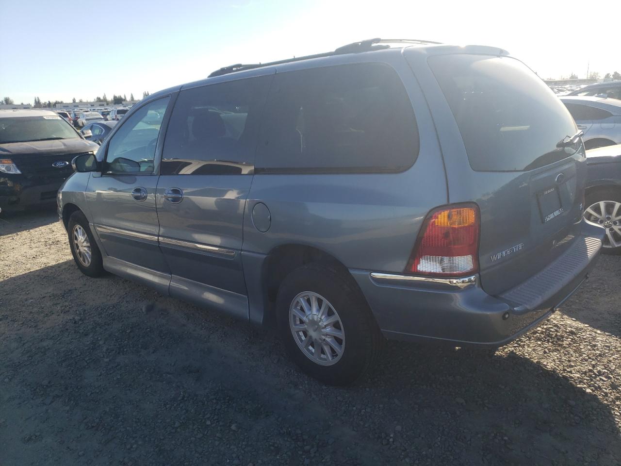 2FMDA5247YBB09086 2000 Ford Windstar Se