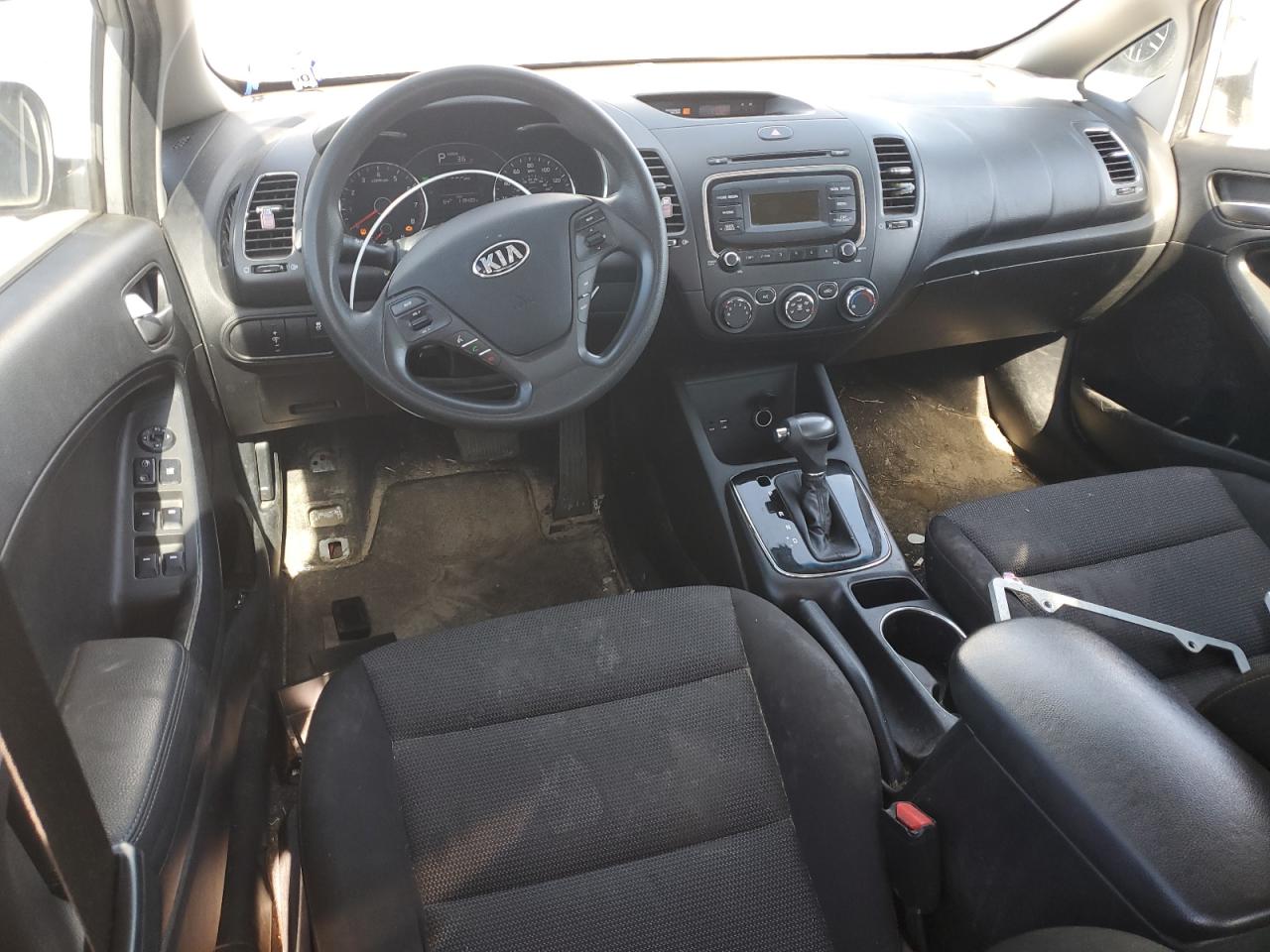 3kpfk4a77he089219 3KPFK4A77HE089219 2017 Kia Forte Lx
