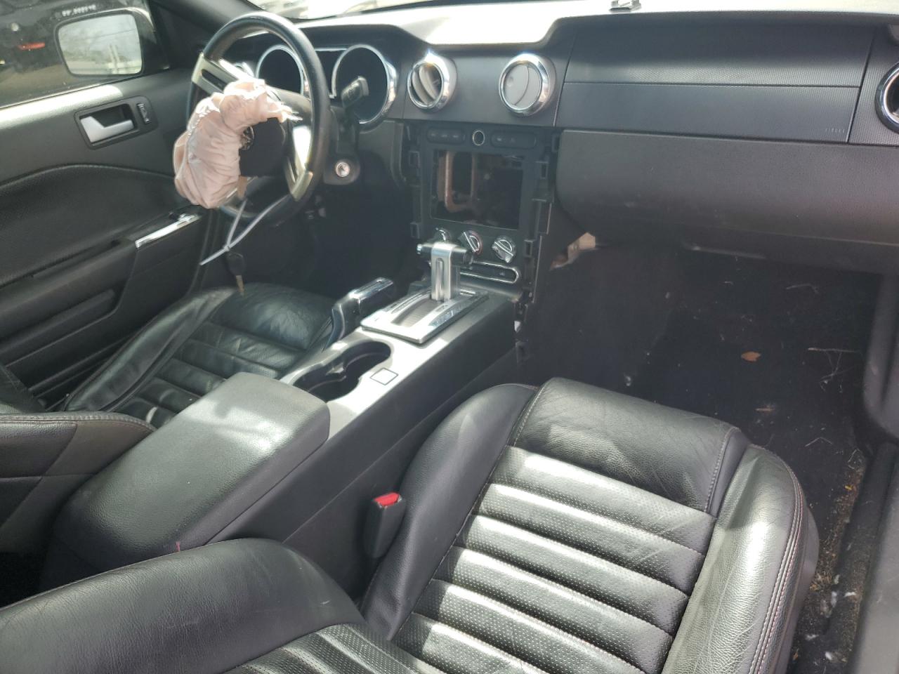 1ZVHT80N585115709 2008 Ford Mustang