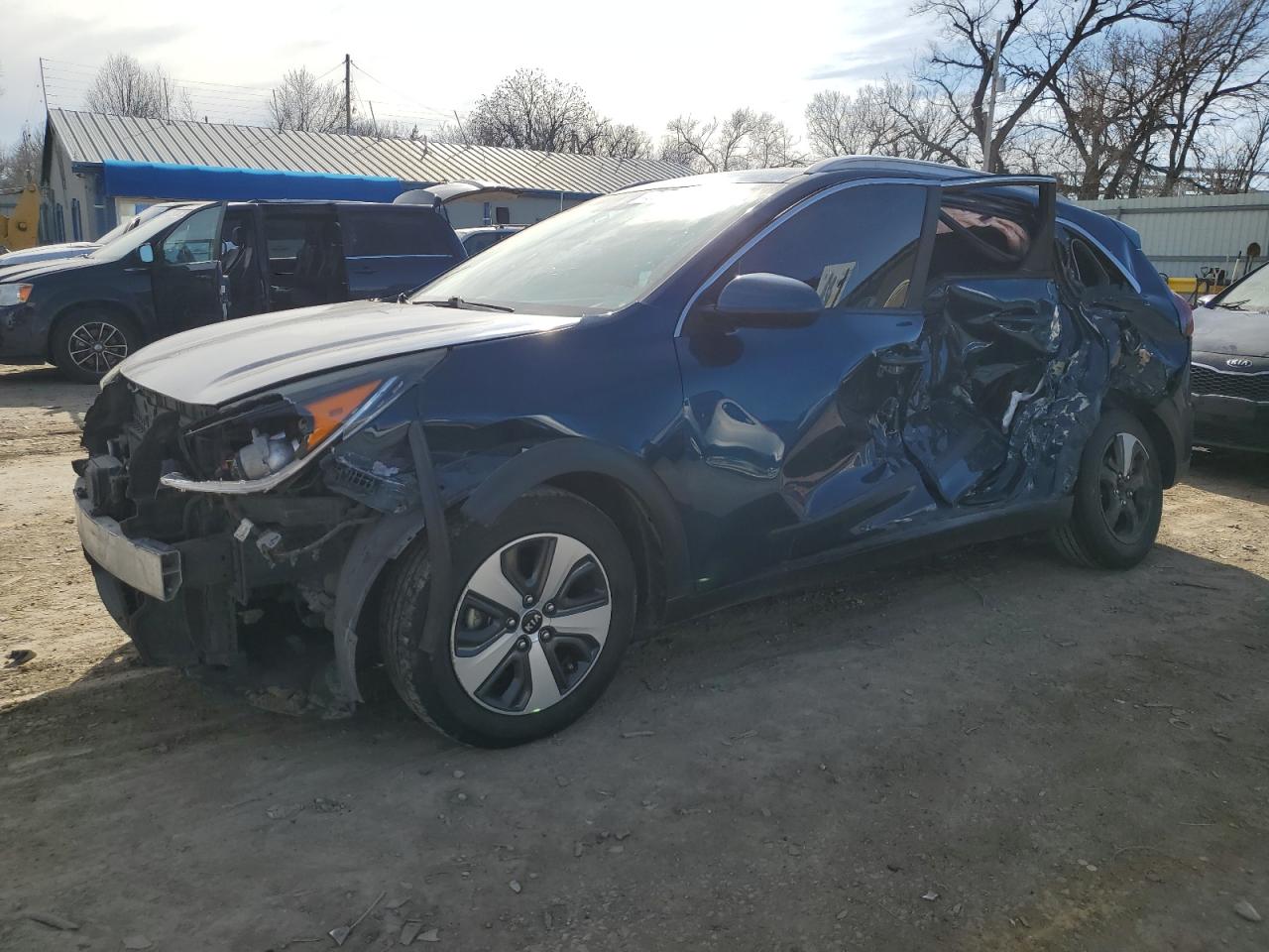 KNDCB3LC5H5050146 2017 Kia Niro Fe