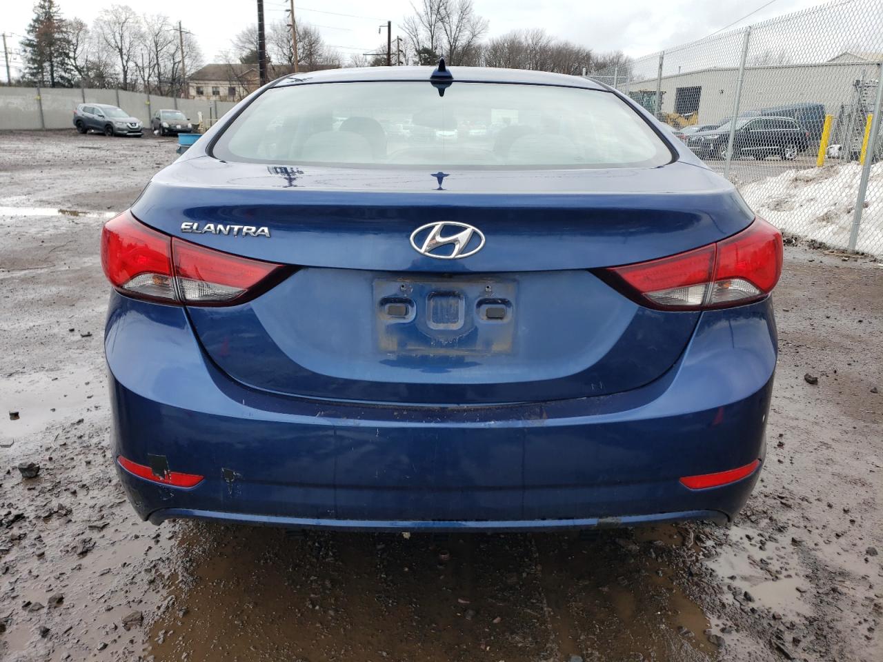 5NPDH4AE1GH772581 2016 Hyundai Elantra Se