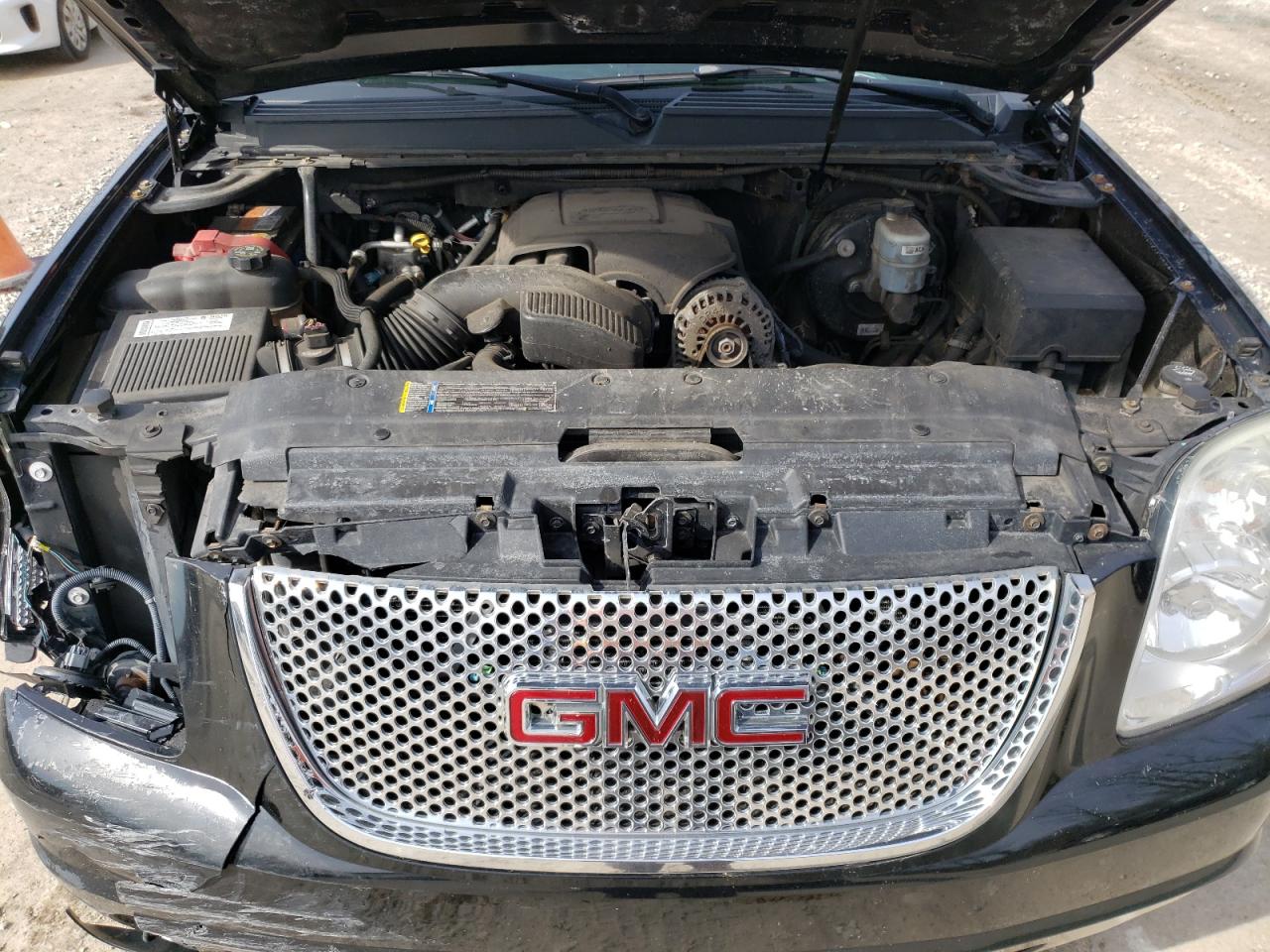 1GKFK63887J396972 2007 GMC Yukon Denali