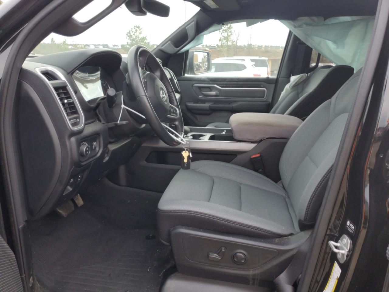 1C6RREBT5NN337301 2022 Ram 1500 Big Horn/Lone Star