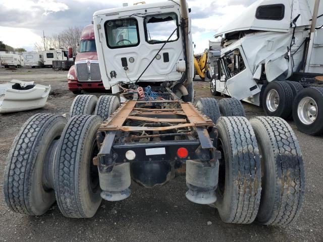 2010 Freightliner Cascadia 113 VIN: 1FUJGBDV3ALAM8654 Lot: 43854774