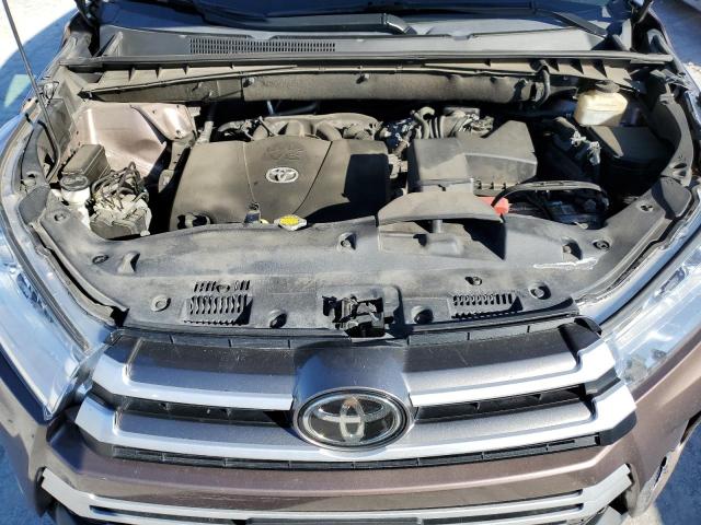 VIN 5TDKZRFH8HS218227 2017 TOYOTA HIGHLANDER no.12