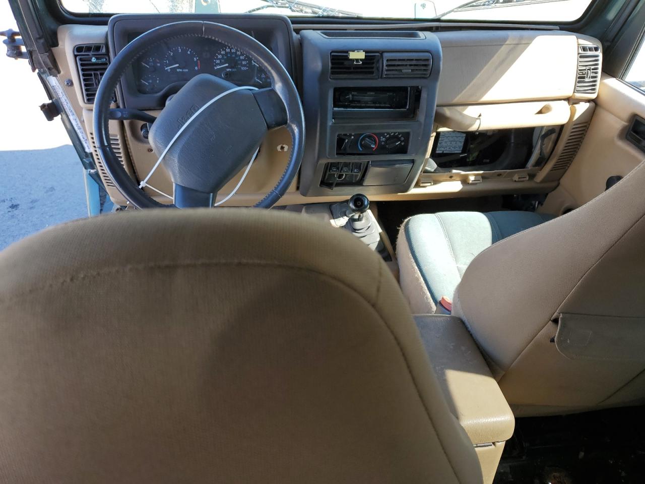 1J4FY49S1XP449679 1999 Jeep Wrangler / Tj Sahara