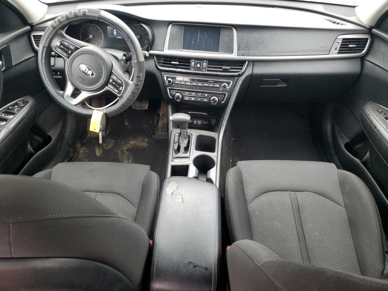 5XXGT4L30JG218670 2018 Kia Optima Lx