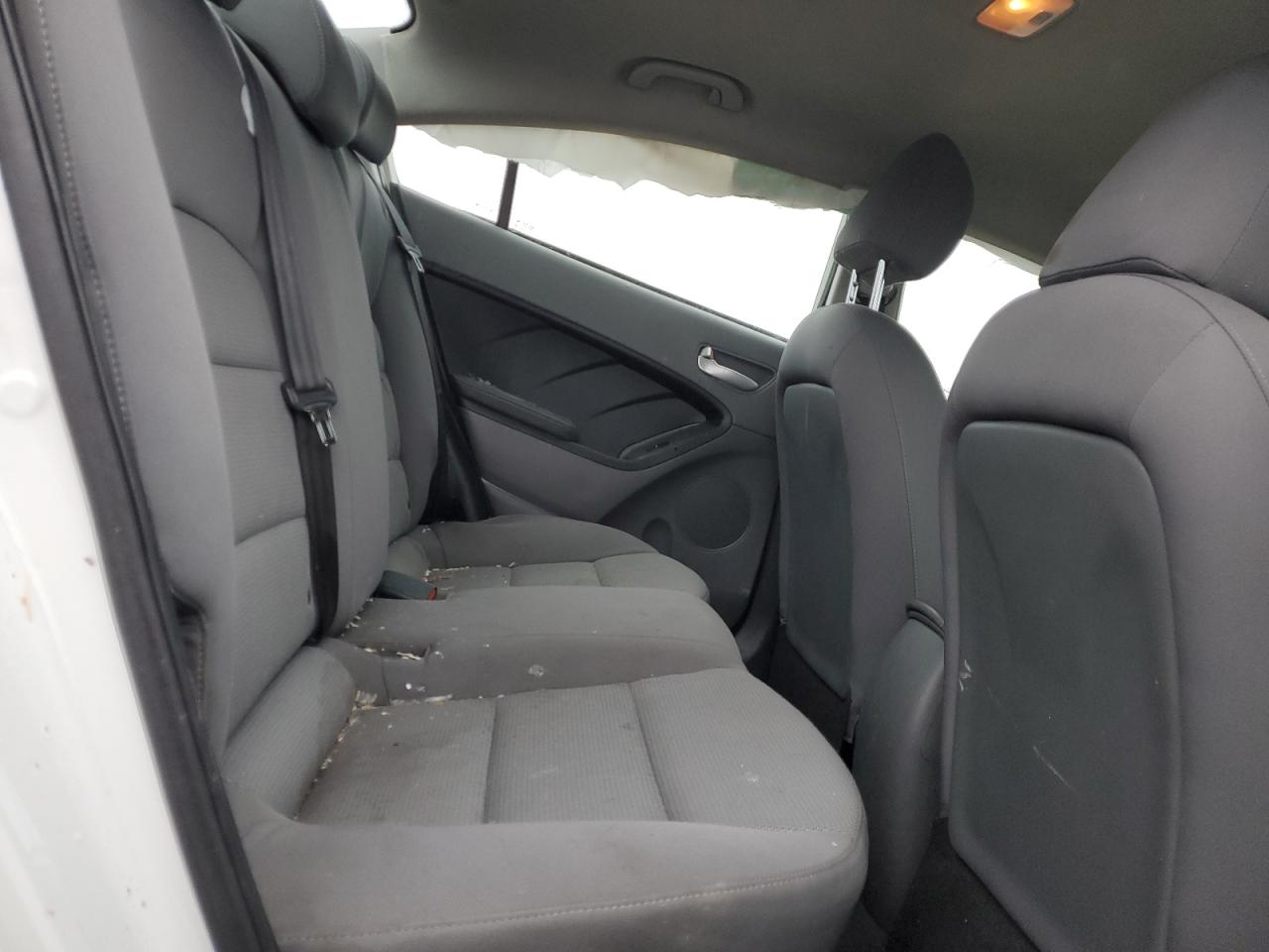 3KPFK4A73HE115072 2017 Kia Forte Lx