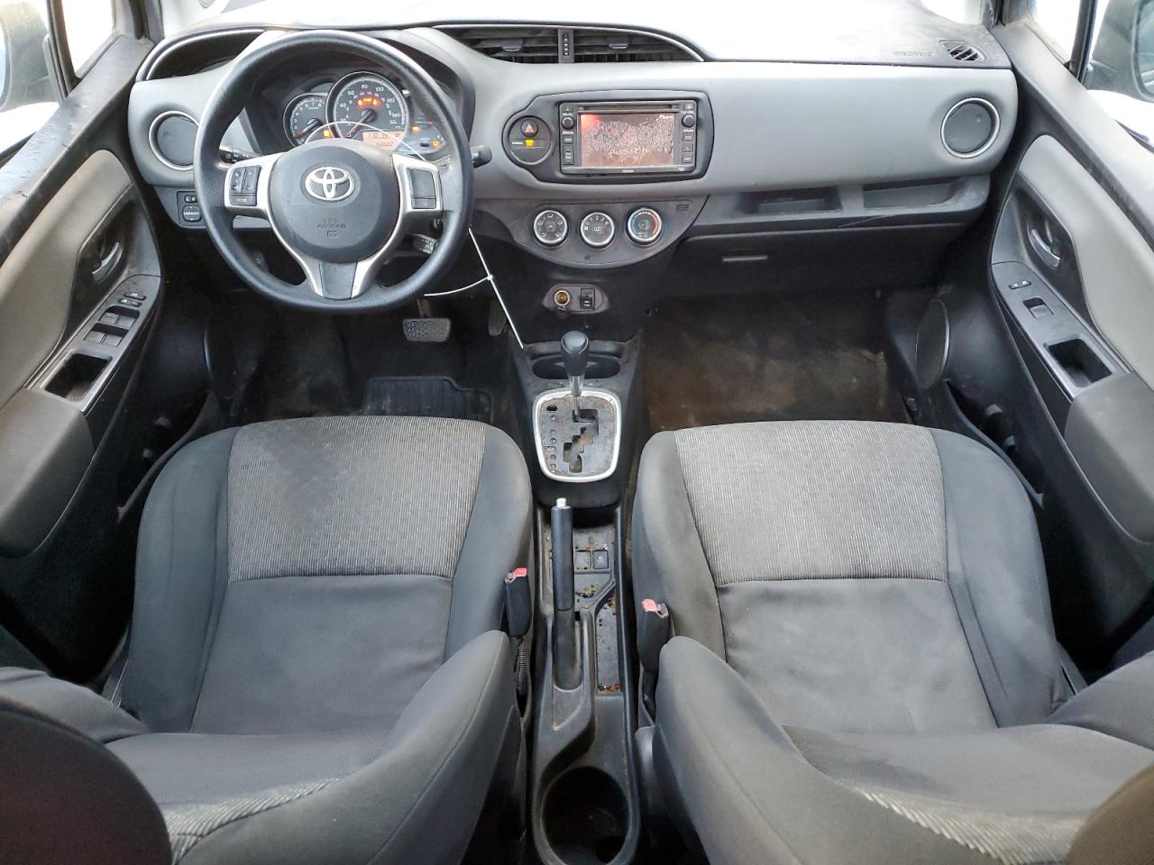 VNKKTUD34HA074563 2017 Toyota Yaris L