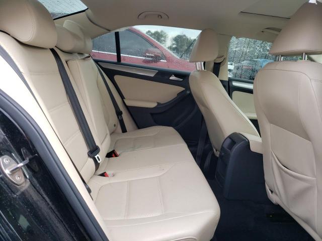 2018 VOLKSWAGEN JETTA SE 3VWDB7AJ2JM257796