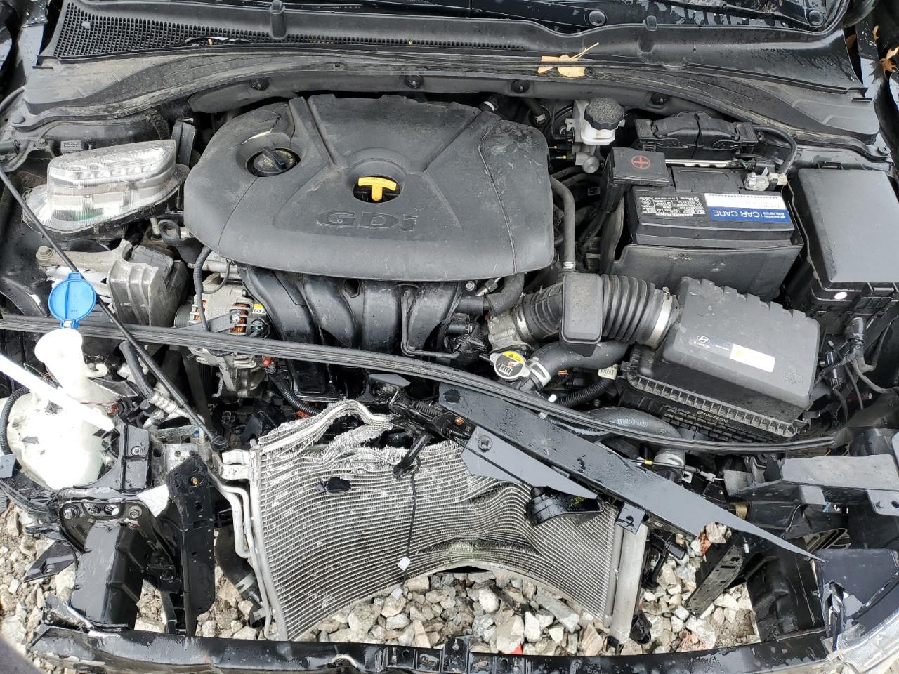 2018 Hyundai Elantra Gt vin: KMHH35LE8JU074450