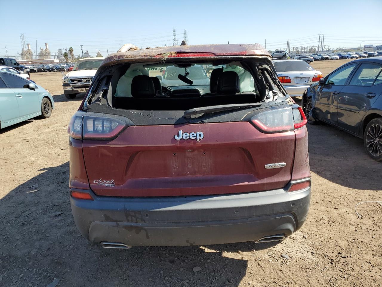 1C4PJLLX2KD474064 2019 Jeep Cherokee Latitude Plus