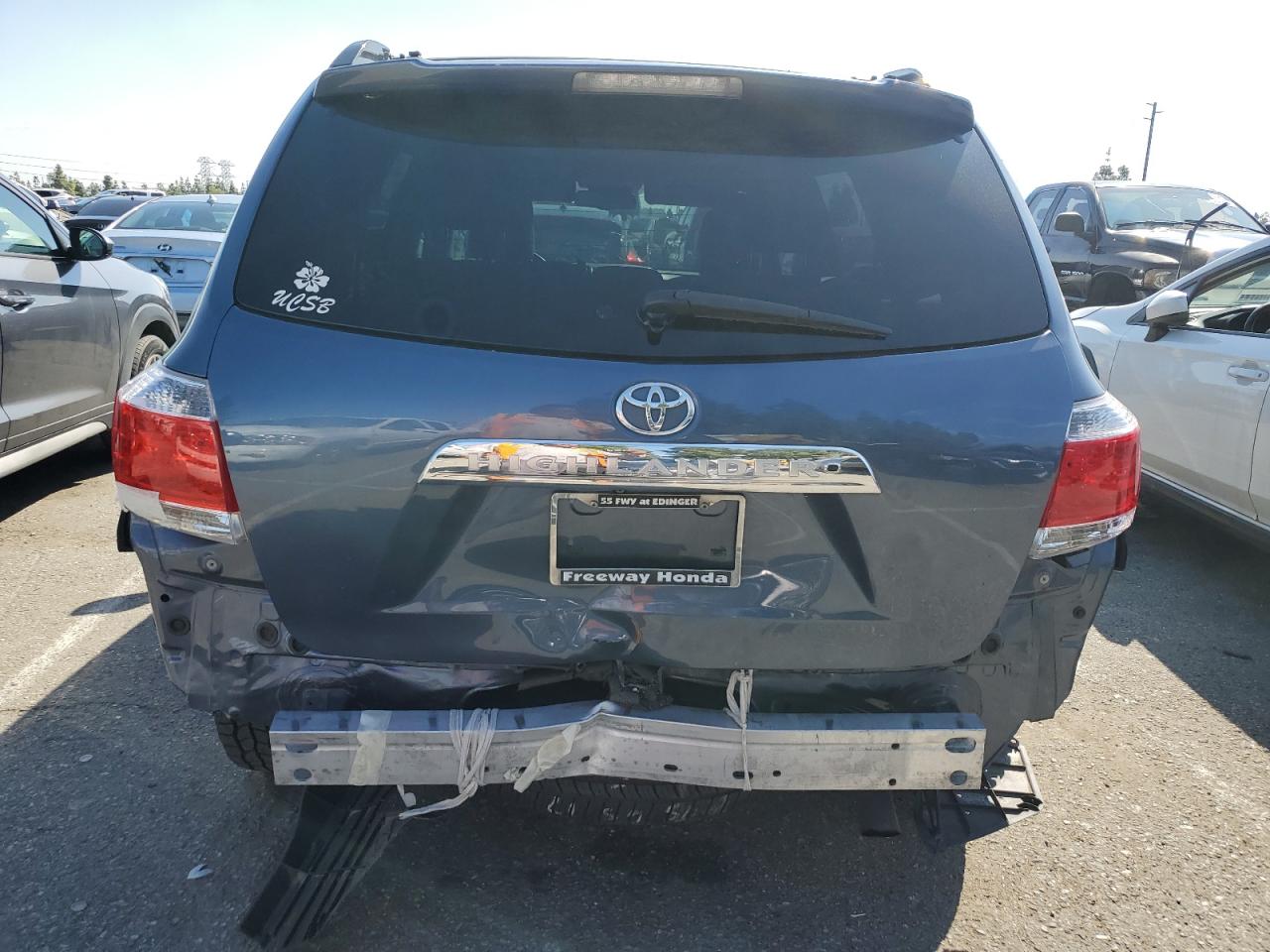 5TDZK3EH1CS076636 2012 Toyota Highlander Base