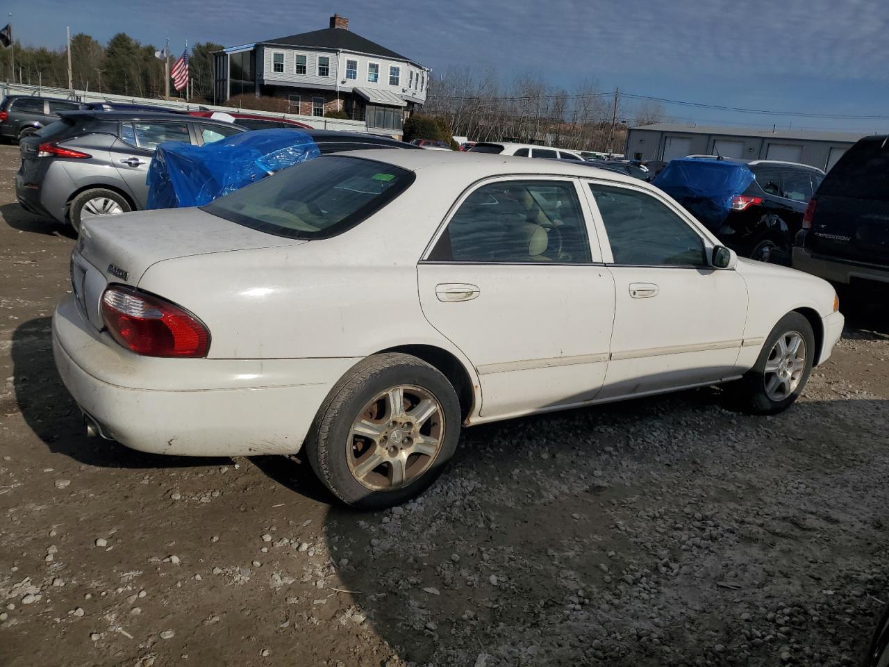 1YVGF22F525286843 2002 Mazda 626 Es