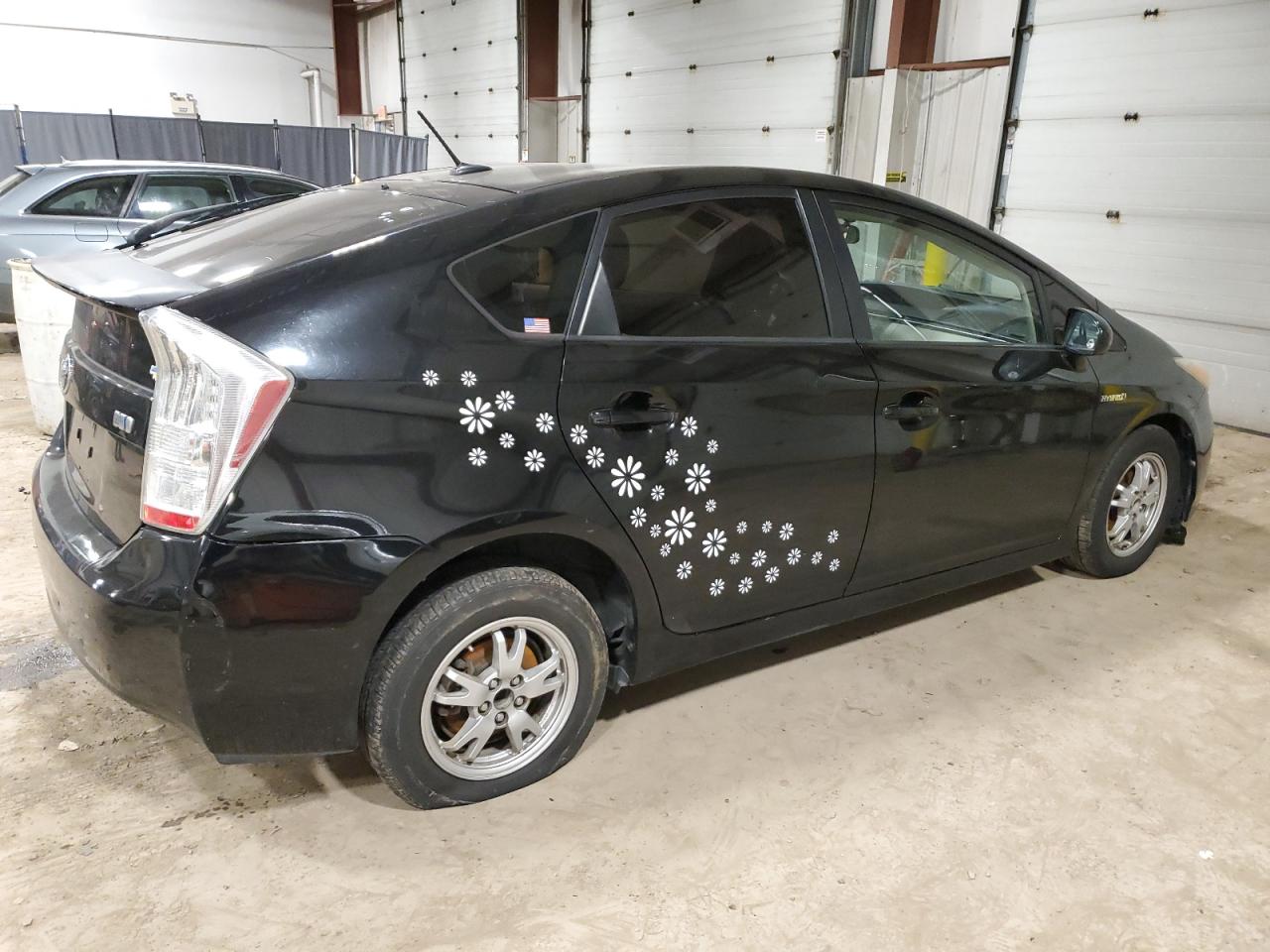 JTDKN3DU6B0268935 2011 Toyota Prius