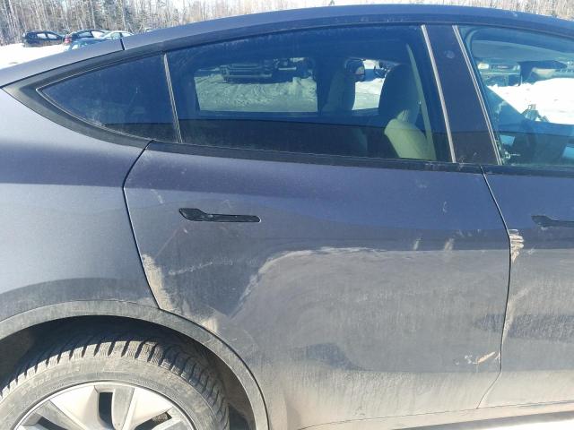 Auction sale of the 2021 TESLA MODEL Y , vin: 5YJYGDEE0MF061785, lot number: 42595424