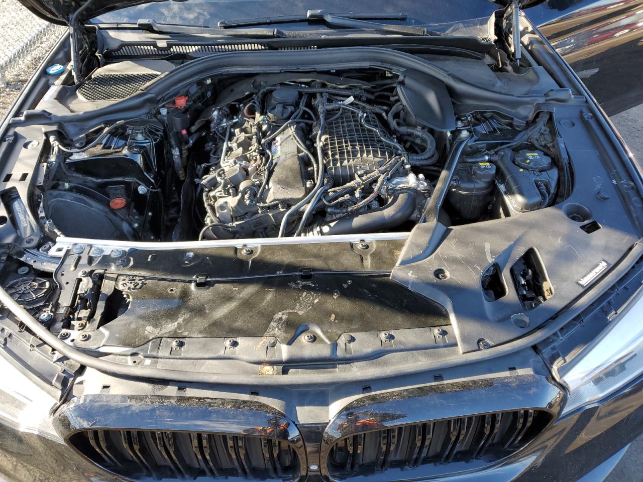 WBAJE7C34HG887929 2017 BMW 540 Xi