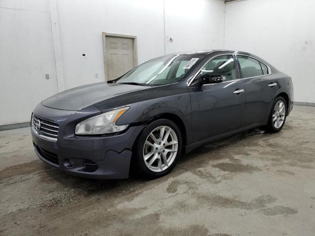 Nissan Maxima