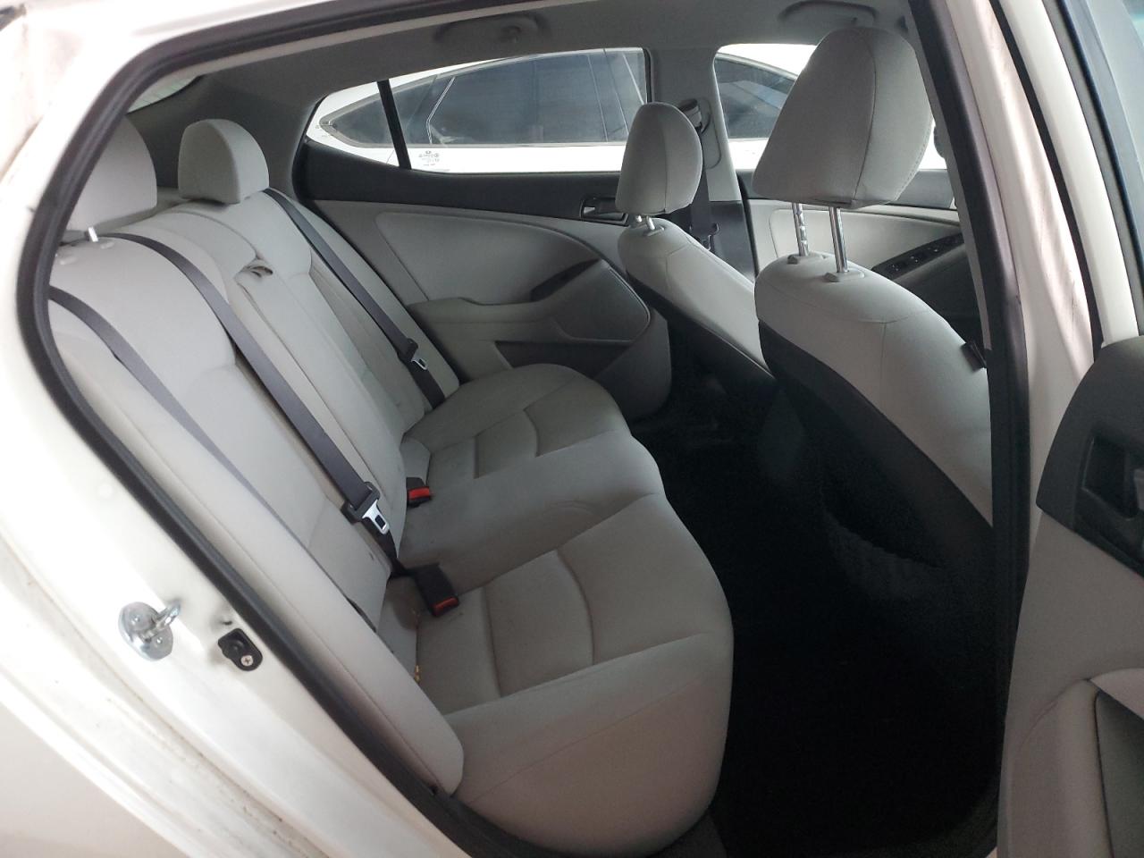 KNAGM4A79E5478544 2014 Kia Optima Lx