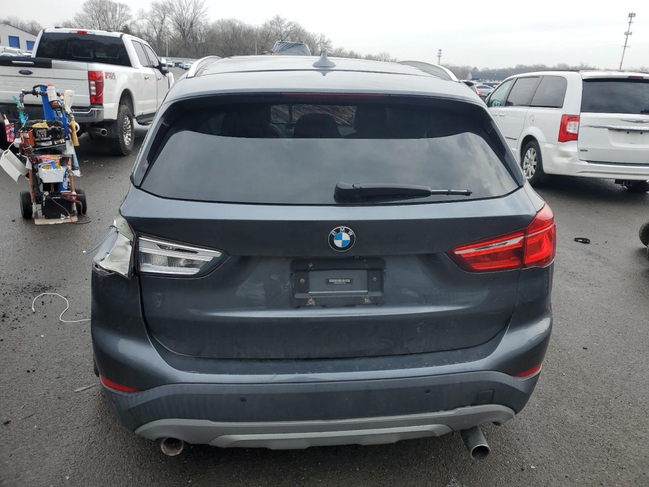 WBXHT3C36H5F77363 2017 BMW X1 xDrive28I