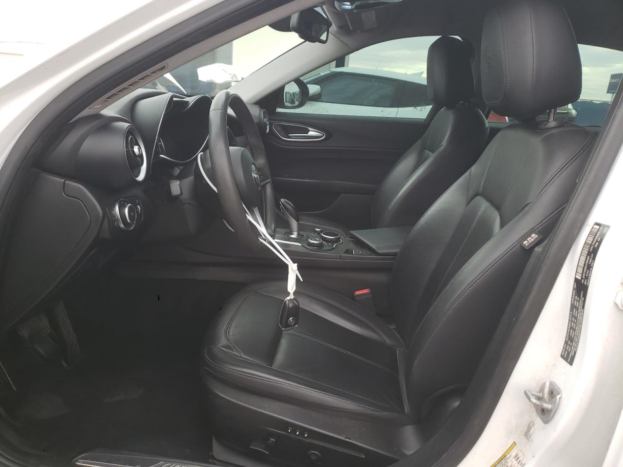 zarfaebn2j7582680 ZARFAEBN2J7582680 2018 Alfa Romeo Giulia