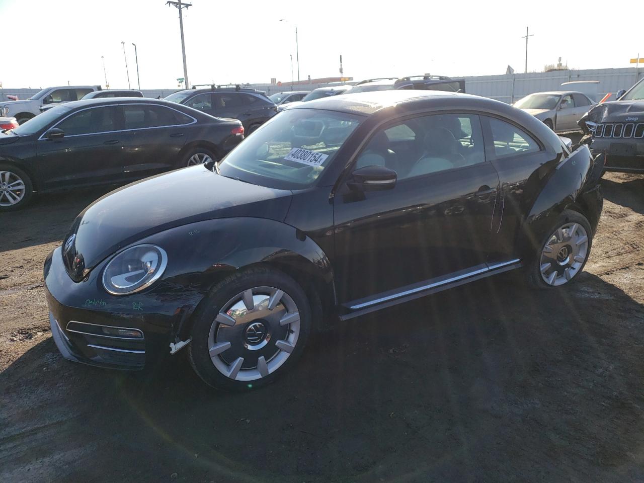 3VWJ17AT4HM615420 VOLKSWAGEN BEETLE SE 2017