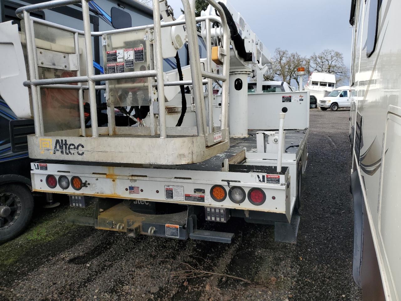 FORD F-550 SUPER DUTY