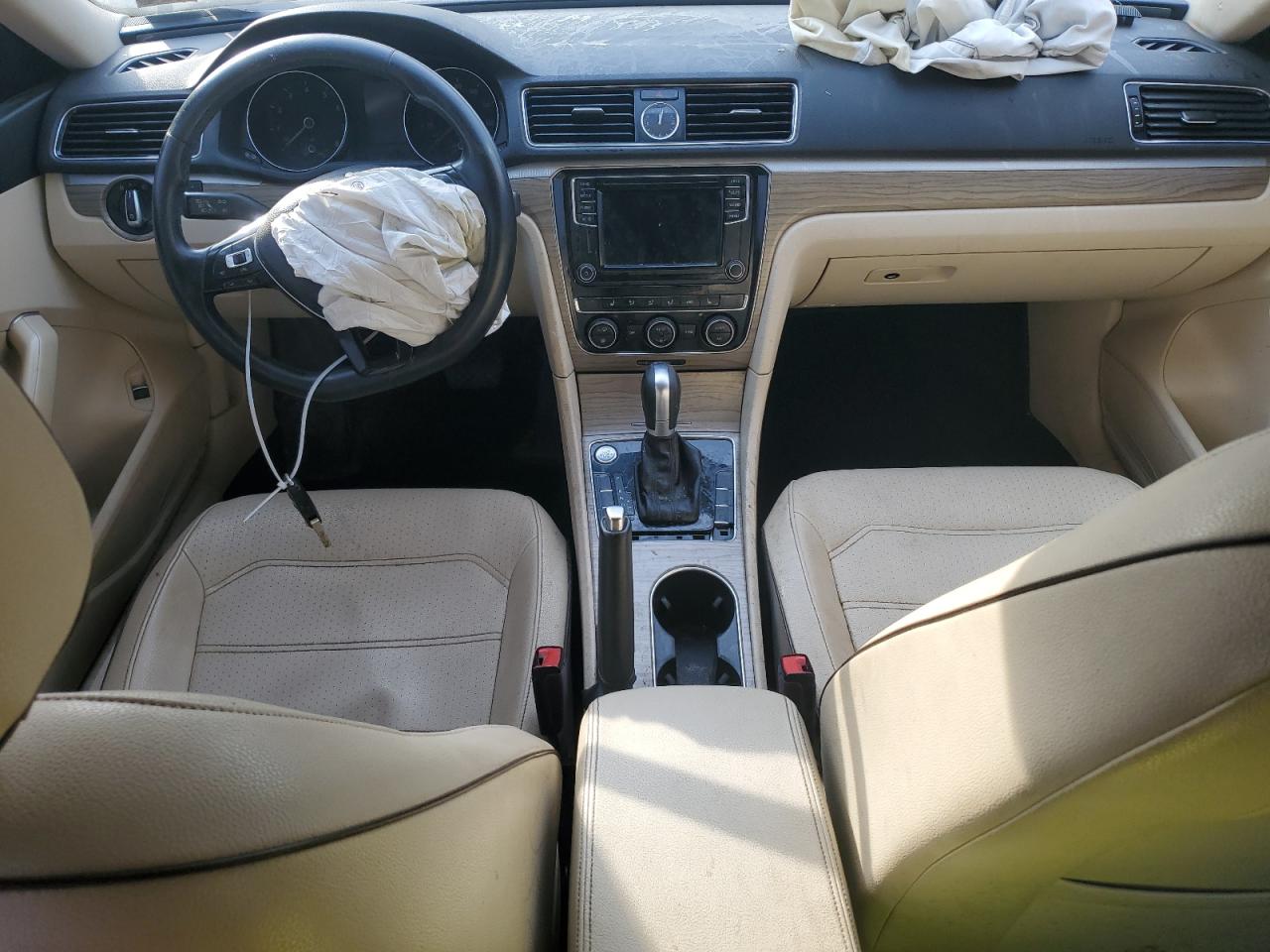 1vwbt7a39hc017999 1VWBT7A39HC017999 2017 Volkswagen Passat Se