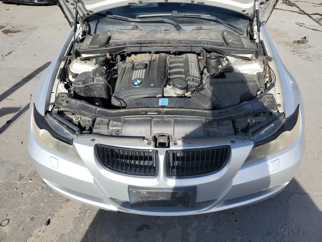 WBAVC93547KZ71992 2007 BMW 328 Xi