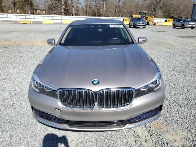 VIN WBA7E2C35HG740581 2017 BMW 7 Series, 740 I no.5