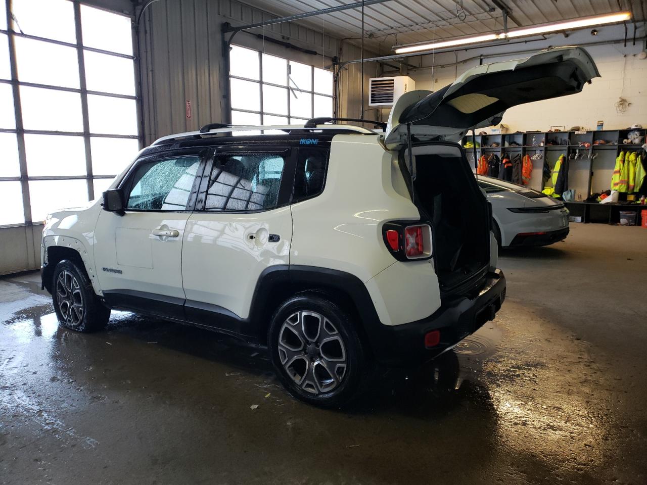 2018 Jeep Renegade Limited vin: ZACCJBDB9JPG88187