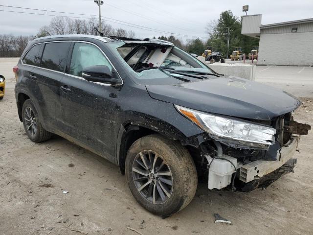 VIN 5TDJZRFH2KS582758 2019 Toyota Highlander, SE no.4