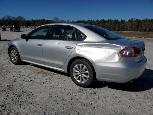 2015 VOLKSWAGEN PASSAT S 1VWAT7A30FC011081