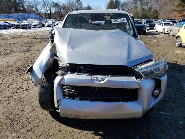 2020 TOYOTA 4RUNNER SR JTEBU5JR7L5745015