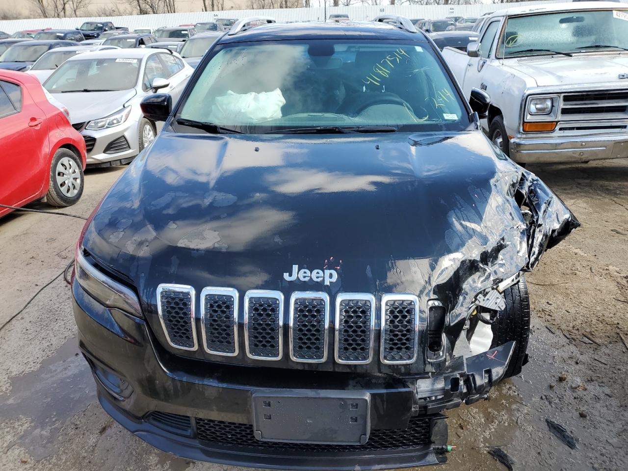 2019 Jeep CHEROKEE L, LATITUDE PLUS