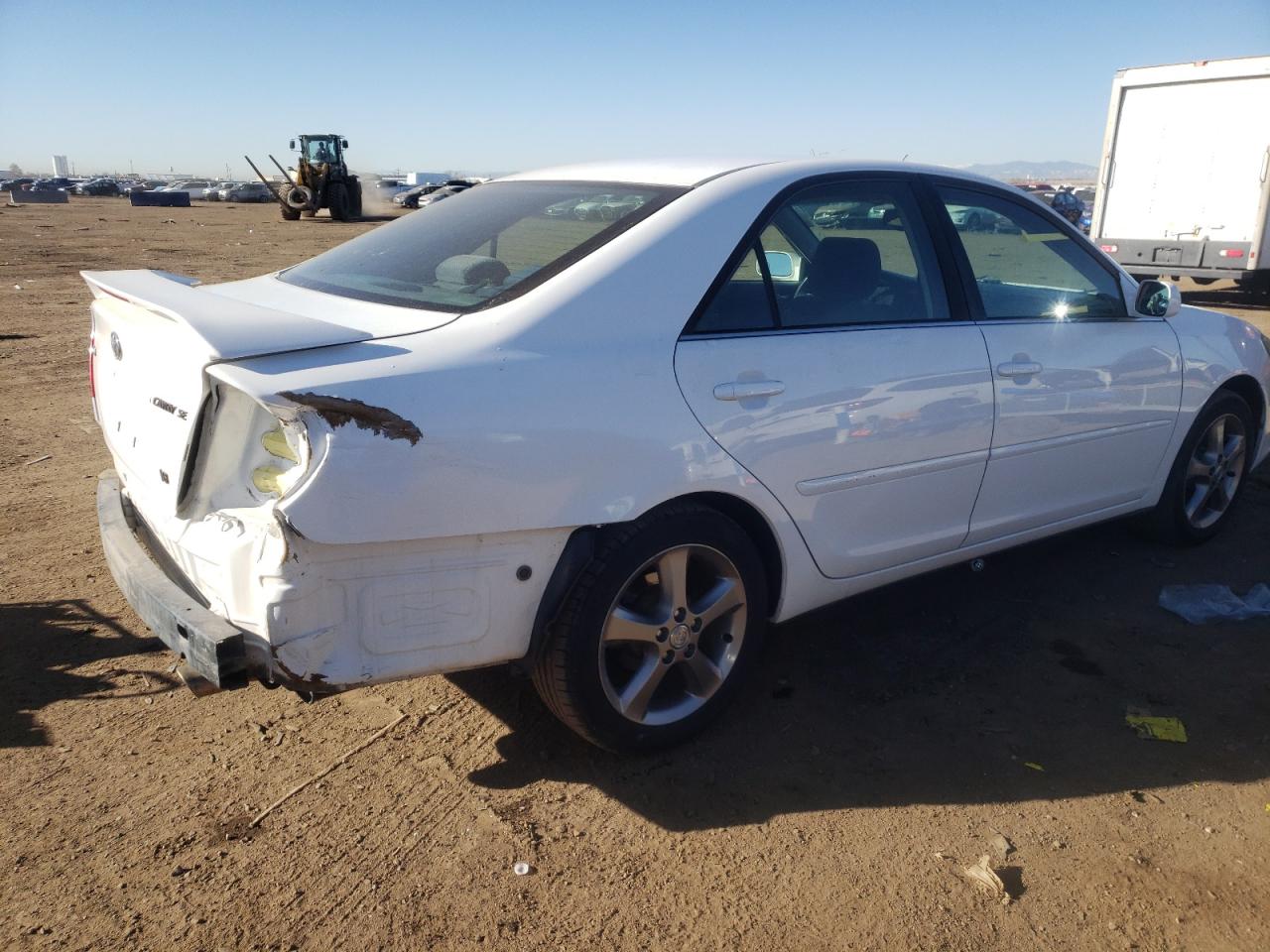 JTDBA32K050025011 2005 Toyota Camry Se