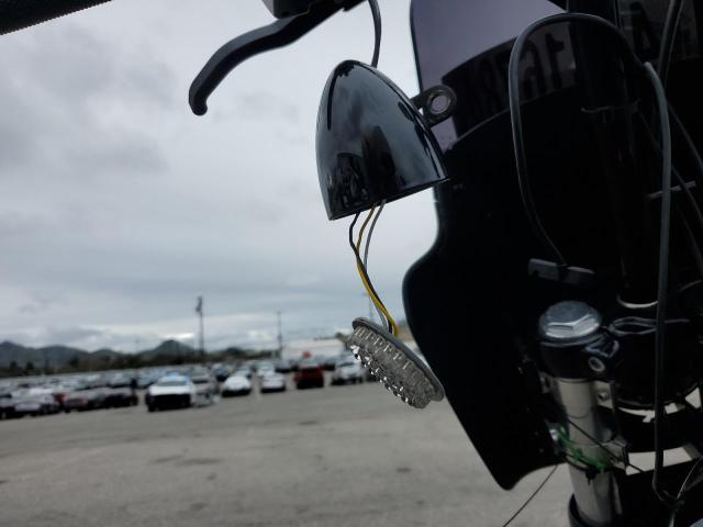 2017 HARLEY-DAVIDSON FXDLS 1HD1GS834HC315225