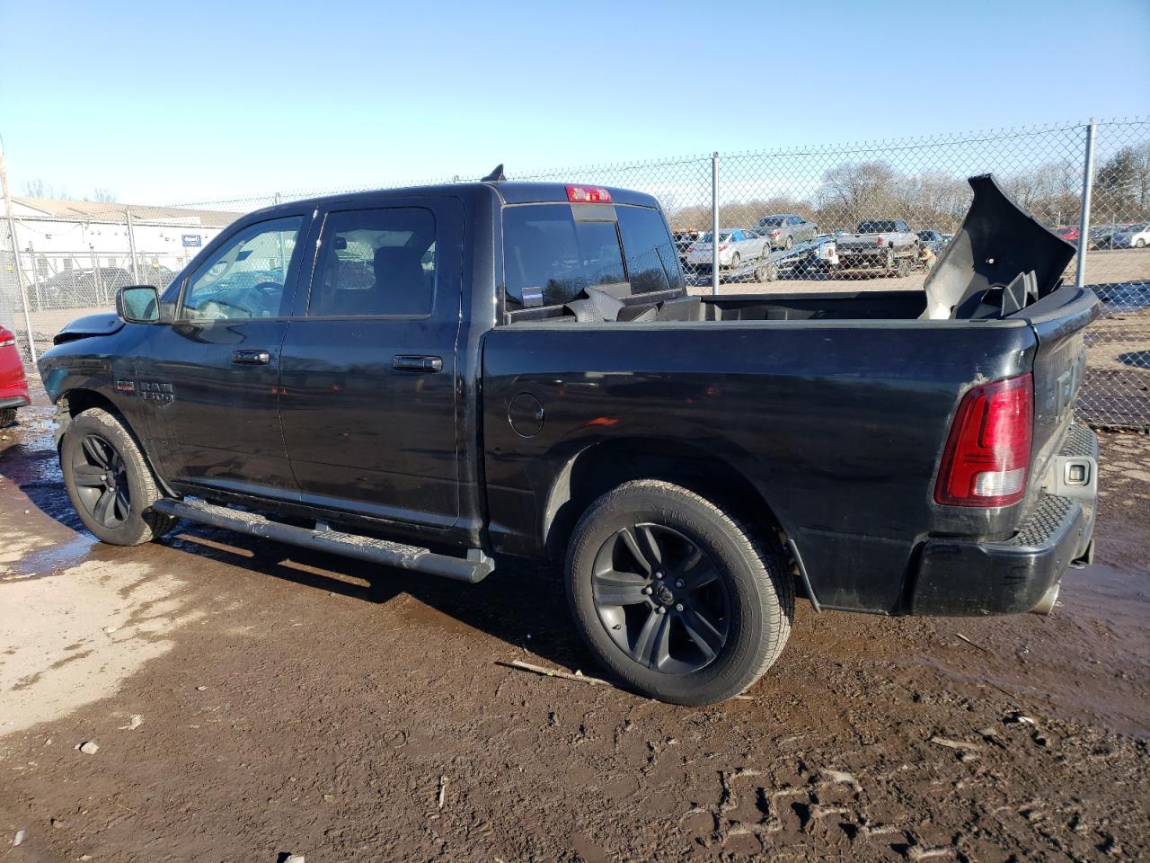 1C6RR7MTXJS135851 2018 Ram 1500 Sport