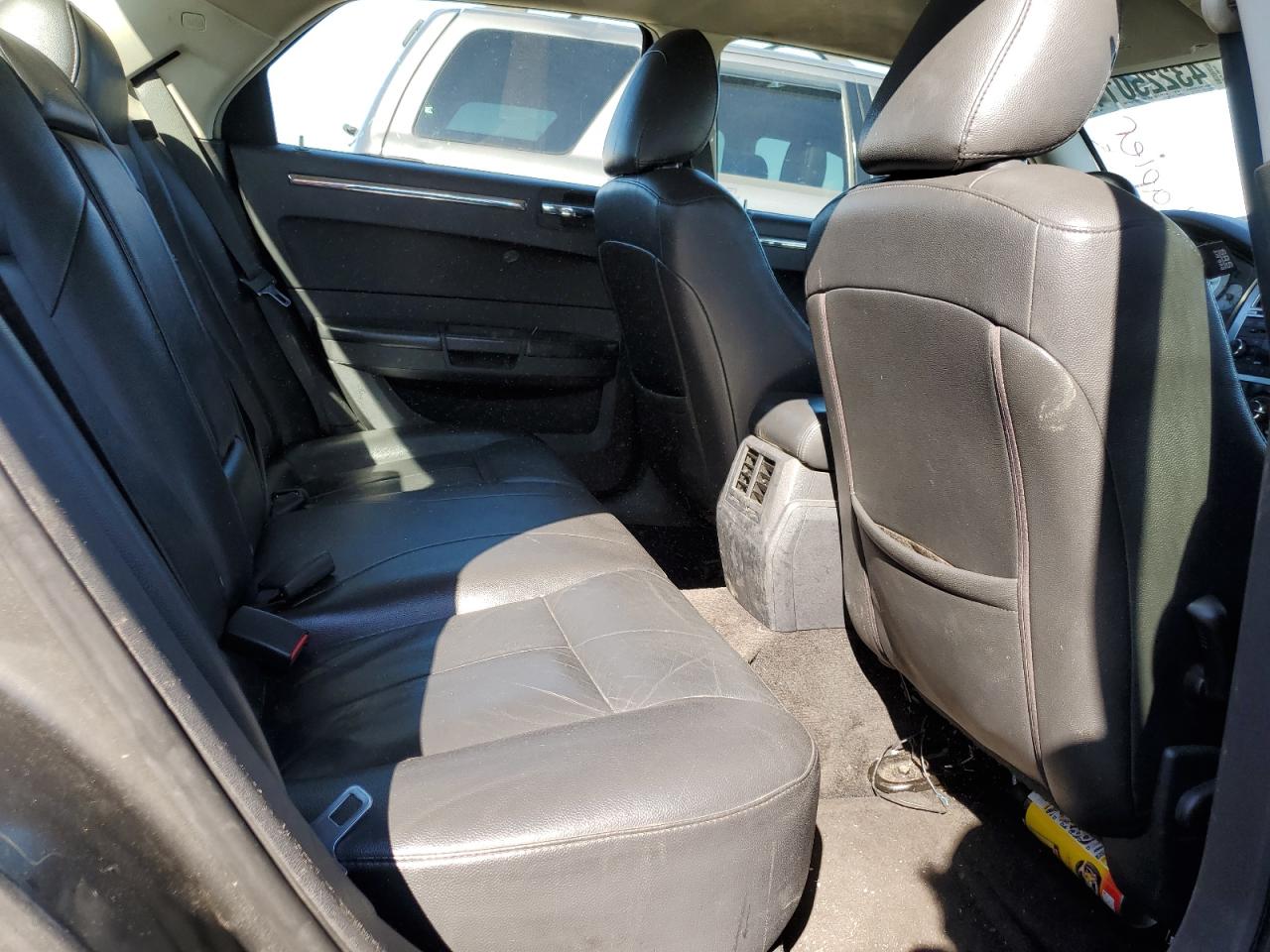 2C3LA53G28H230053 2008 Chrysler 300 Touring