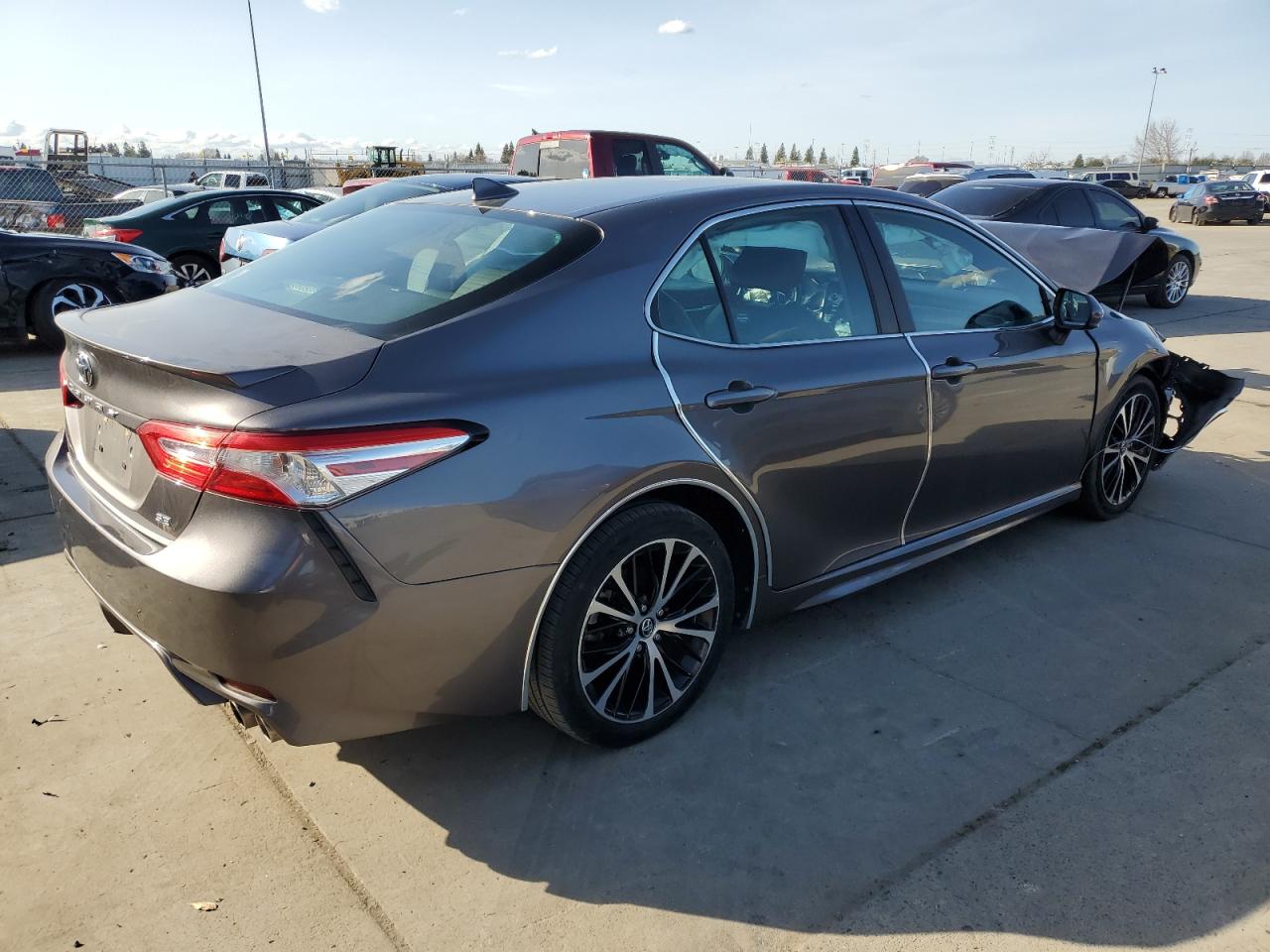 Lot #2399828543 2020 TOYOTA CAMRY SE