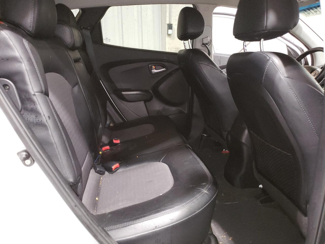 KM8JUCAC9CU443713 2012 Hyundai Tucson Gls