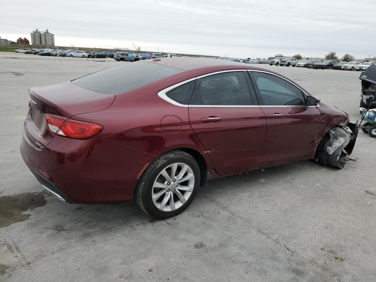 1C3CCCCG2FN549052 2015 Chrysler 200 C